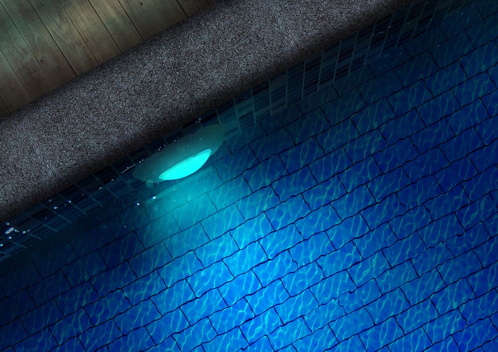single under water light